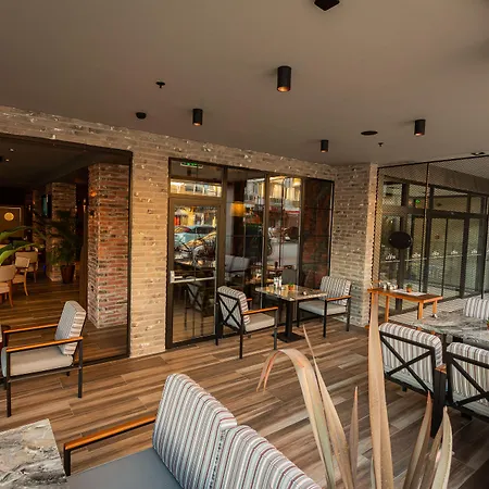 Levor Hotel
